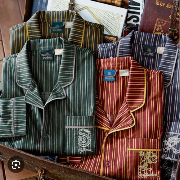 Pottery Barn Teen Harry Potter Striped Gryffindor Pajamas Red